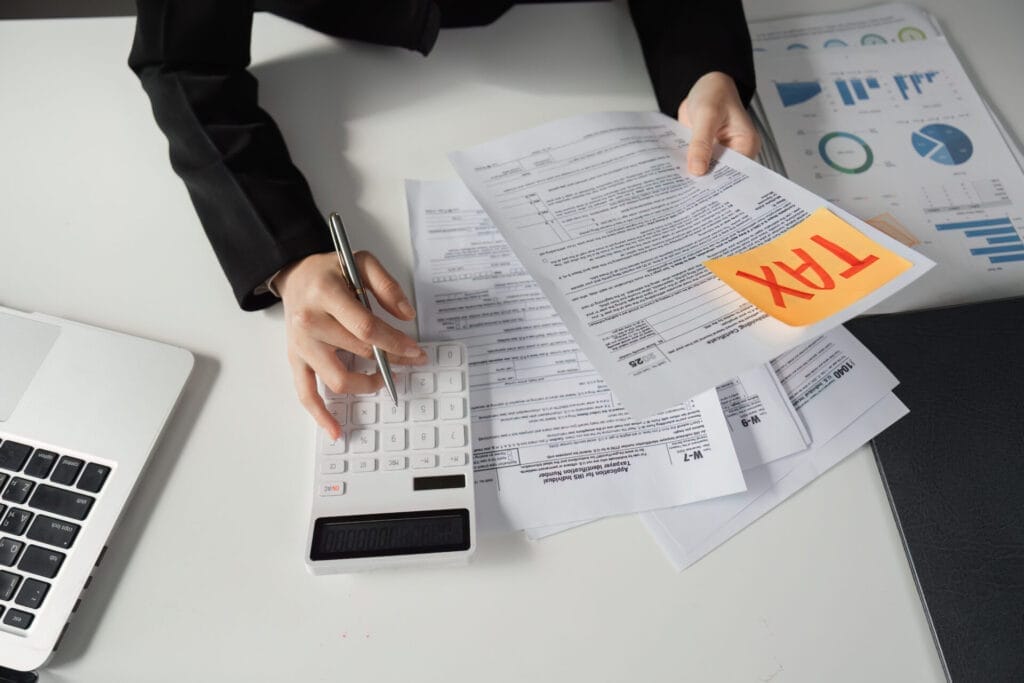 InsuRabbit_Can business insurance be deducted on taxes?_Image 1